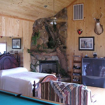 Shalom House Bed And Breakfast Tifton Buitenkant foto