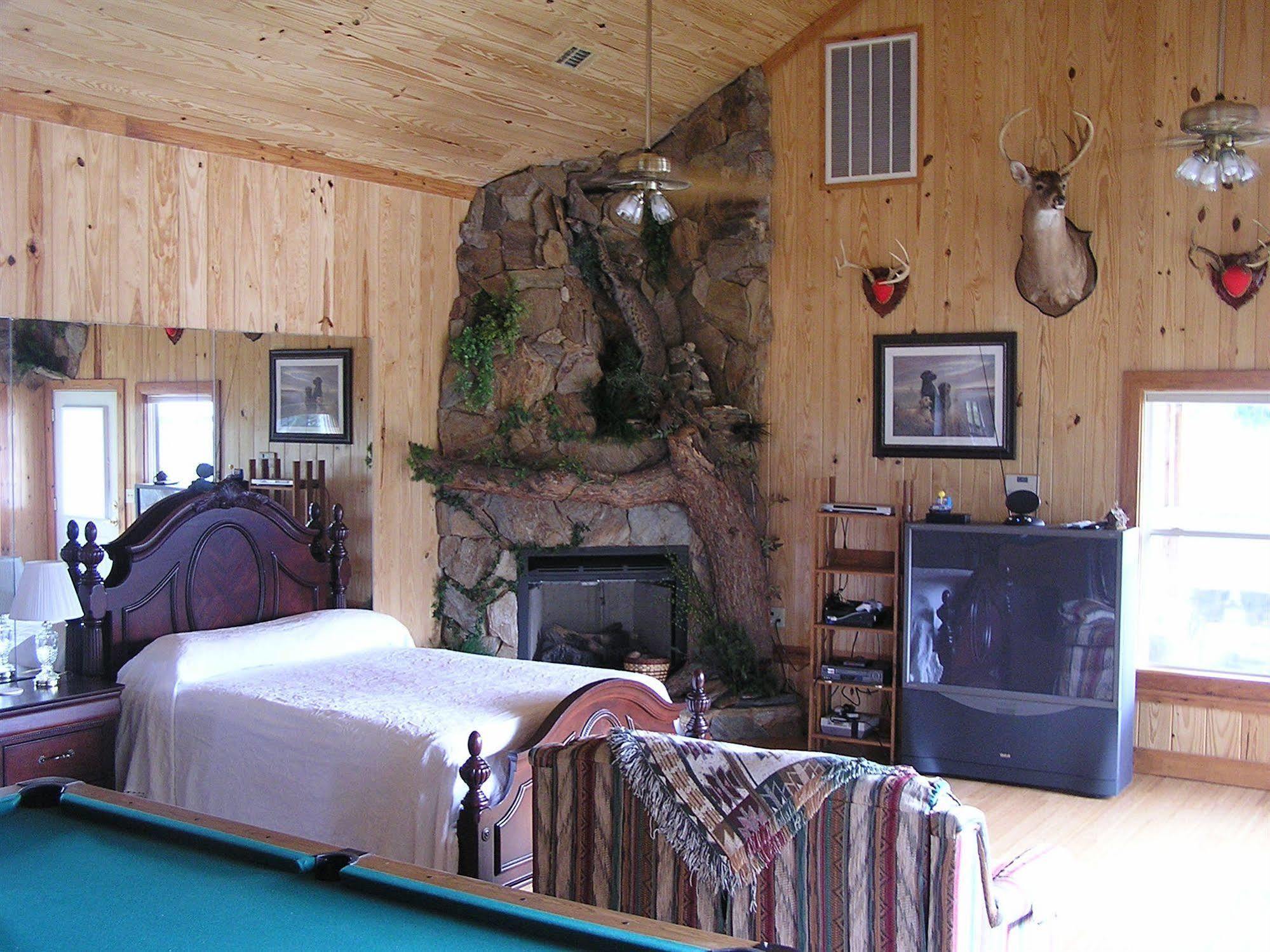 Shalom House Bed And Breakfast Tifton Buitenkant foto